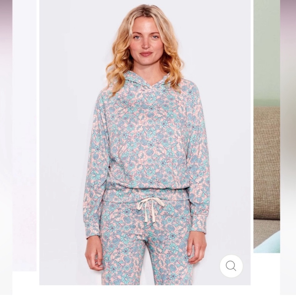 Sundry Women's Loungewear Set